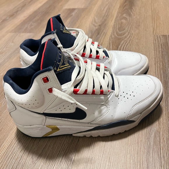 - Nike Air Flight lite mid size 11 - Picture 2 of 8
